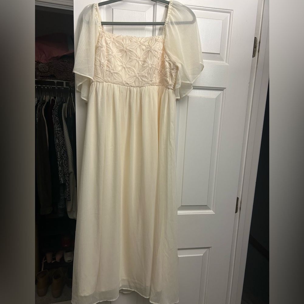 Elegant Cream Midi Dress